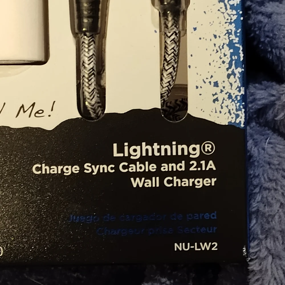 NEW! NUGO Fast Charge 6ft Apple & Android Charger